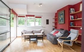 Pass The Keys Spacious Kennington Apartment, 4 Mins From Station